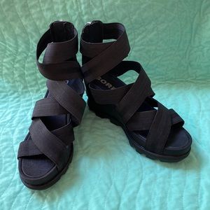 Joanie II Leather wedge heeled sandals